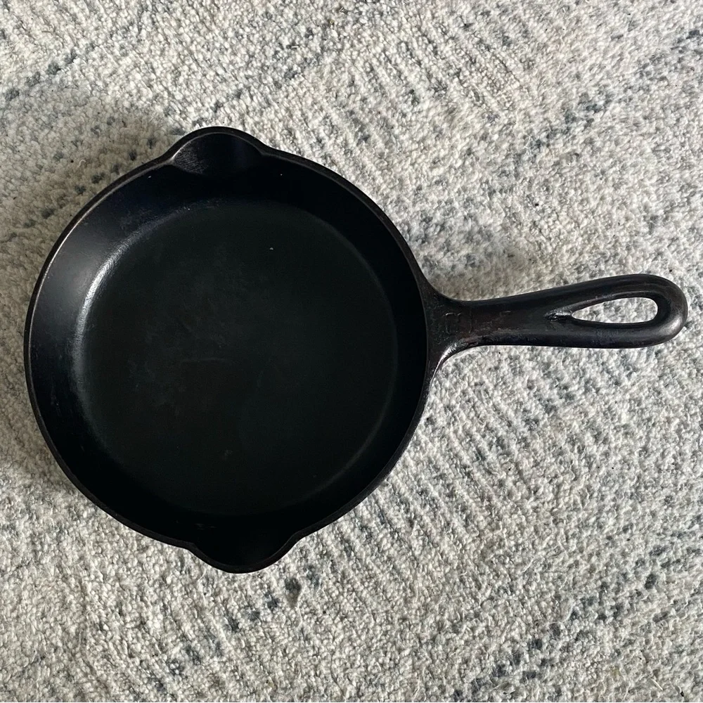 Vintage GRISWOLD Cast Iron SKILLET Frying Pan # 3 Erie PA 709 D.